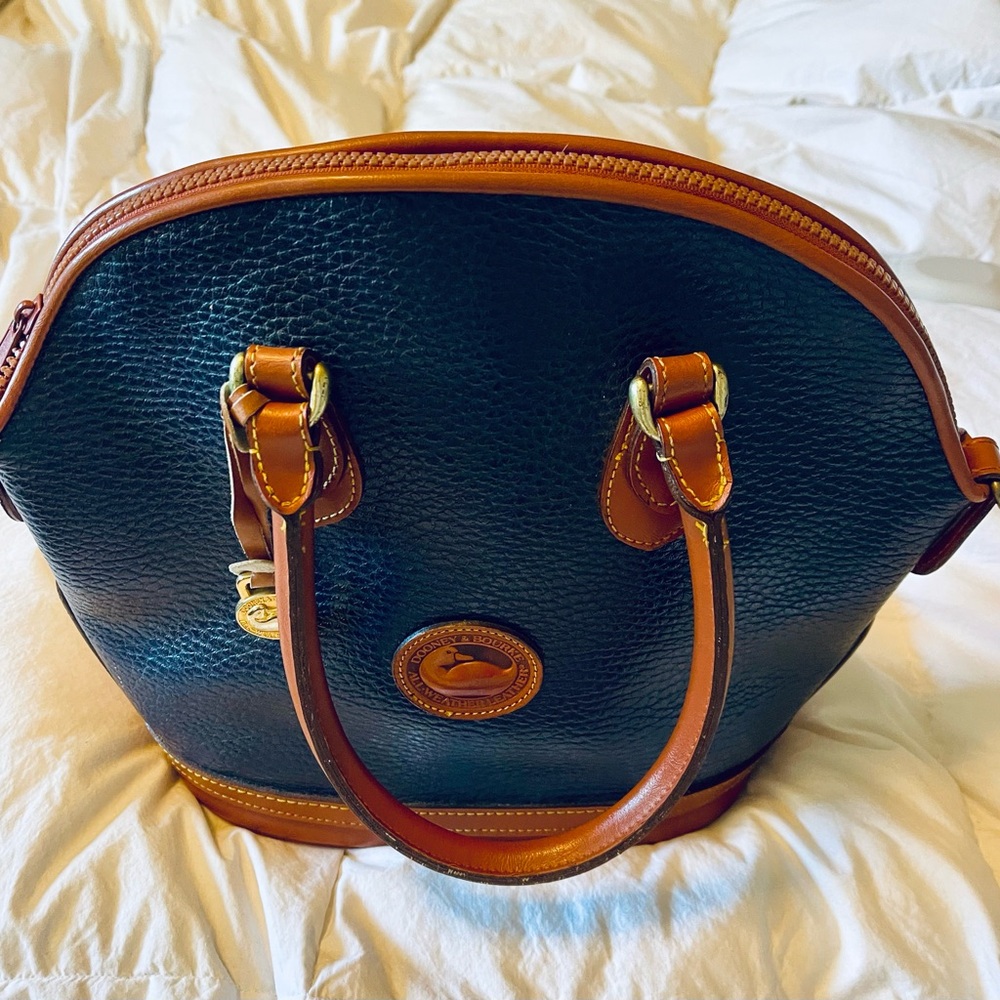Vintage Dooney & Bourke Navy purse - Picture 2 of 9